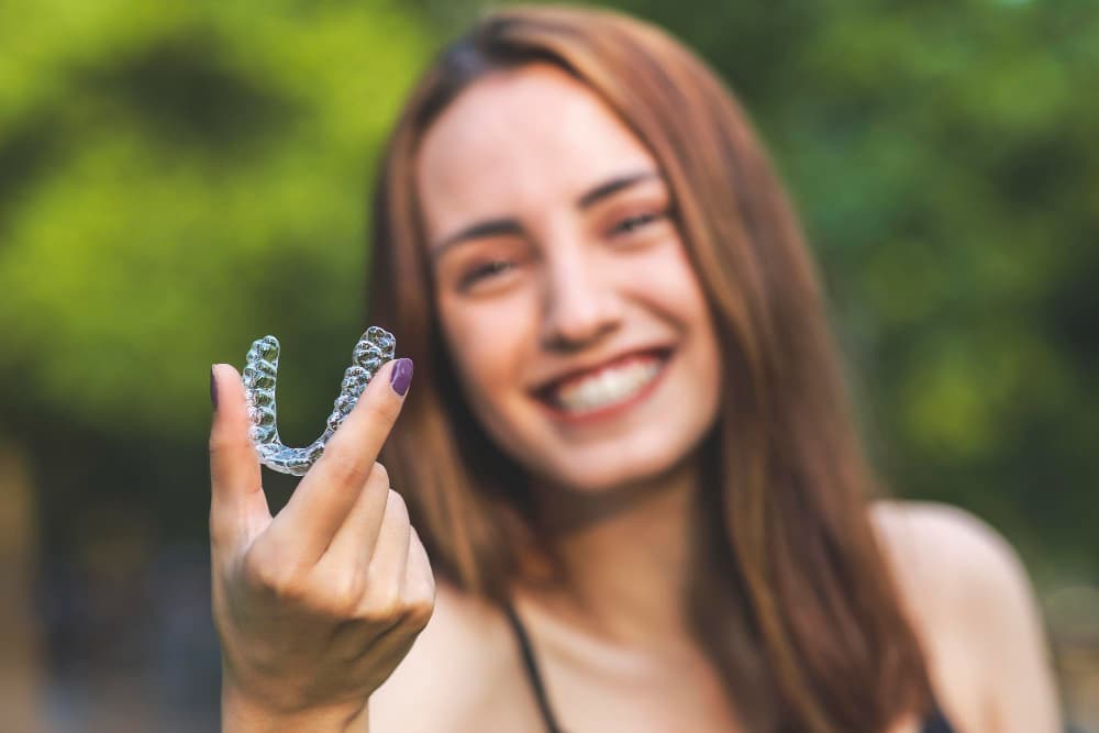 Gouttière Dentaire - Qu'est-ce que l'Invisalign? Turquie